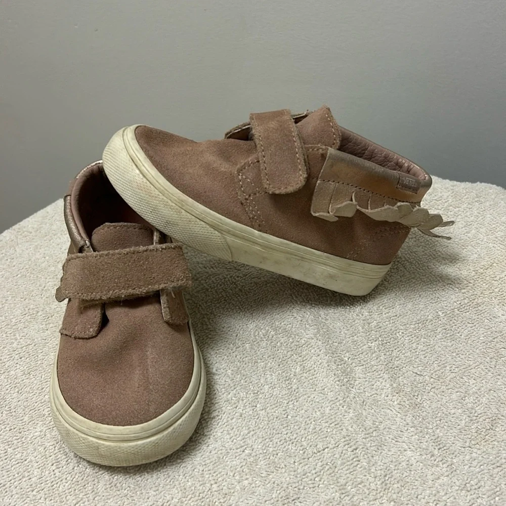 Vans fringe moccasin pink suede sneaker kids toddlers Slip In loop strap size 7